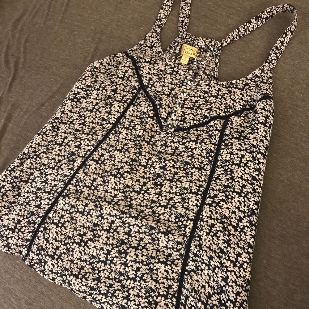 Vera Wang Blouse